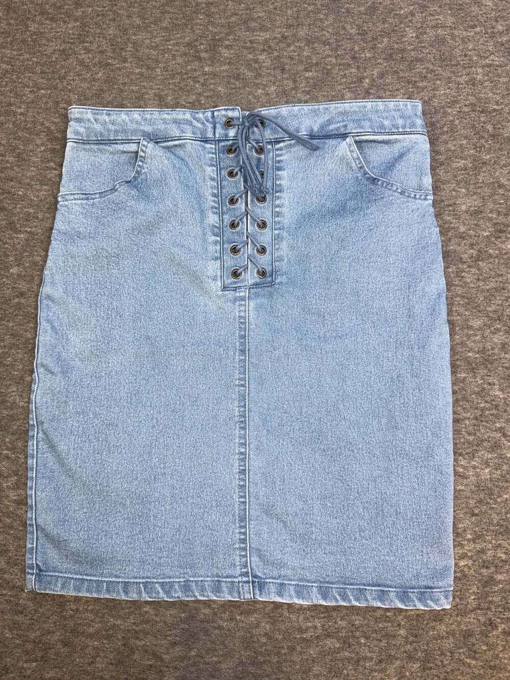 Forever 21 Lace-Up Front Light Wash Denim Mini Skirt Size M